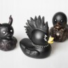 Kaczka KĄPIELOWA GOTHIC duck HEAVY METAL Czarna 15cm do WANNY PREZENT - miniatura 4