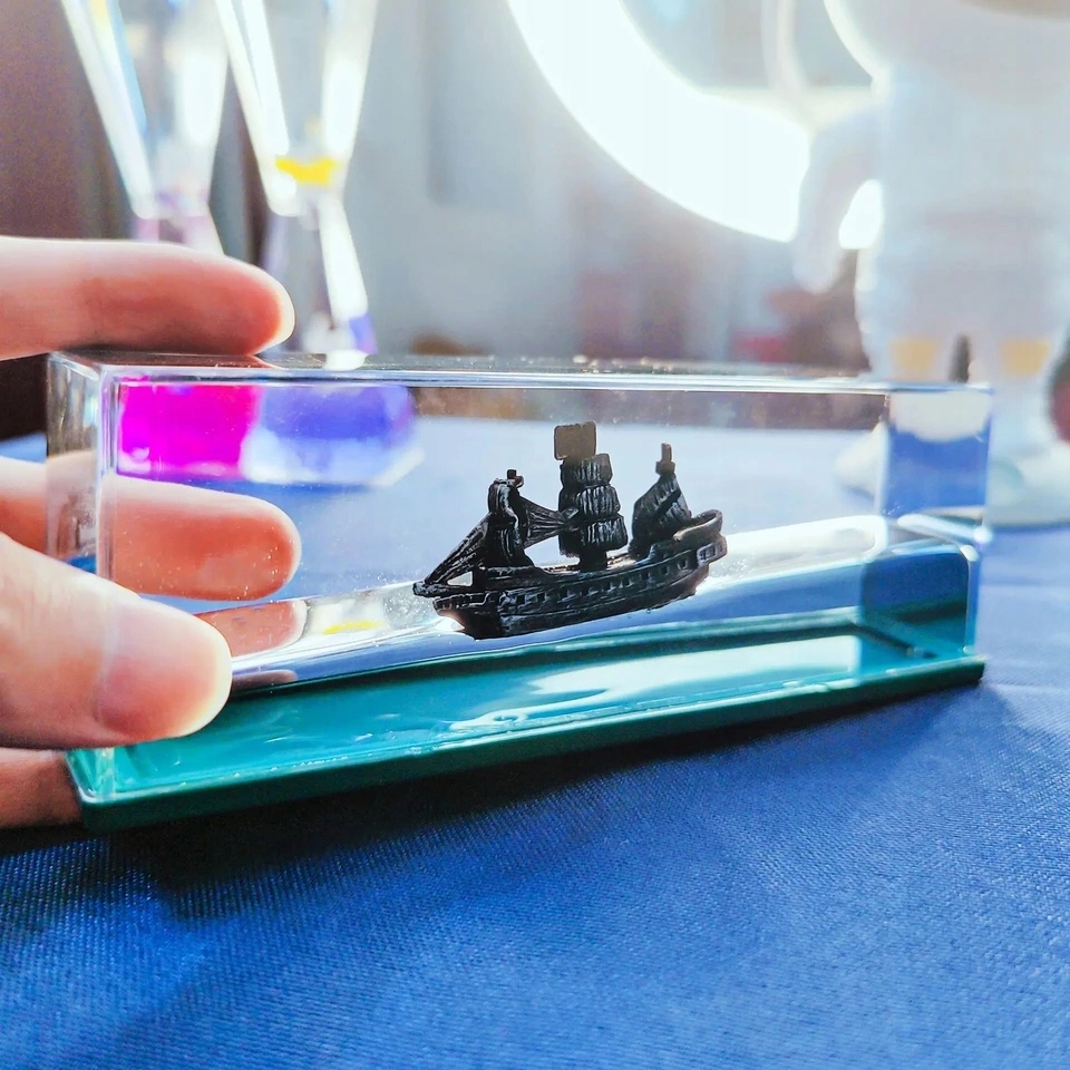 DEKORACYJNY AKRYLOWY STATEK PIRACKI ŁÓDŹ PERŁA DRYFUJĄCY OZDOBA PREZENT - zdjęcie 9