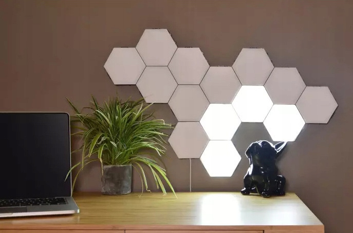 ZESTAW 8 SZTUK LAMPA LED NA ŚCIANĘ HEXAGON SZEŚCIOKĄT BIAŁA DOTYK Kwantowa - obrazek 3