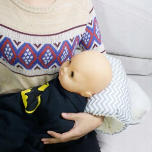 PODUSZKA DO KARMIENIA POD RAMIĘ GŁOWĘ NIEMOWLAKA DZIECKA MIĘKKA NIEBIESKA - miniatura 7