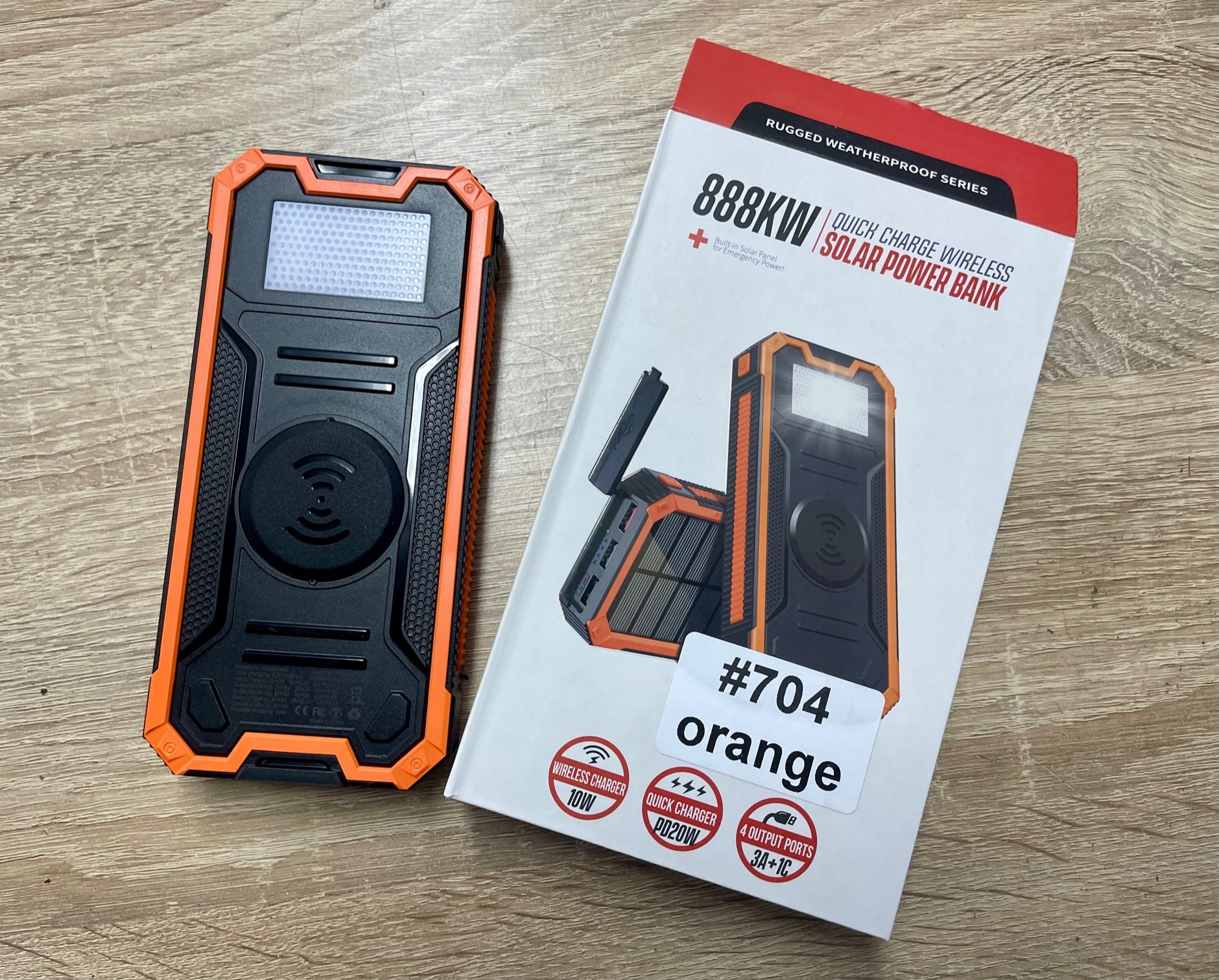 Powerbank solarny 4xusb 20000mah 20w indukcja ip65 - obrazek 8