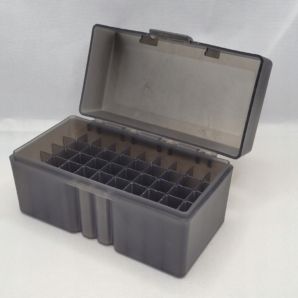 Pudełko skrzynka na amunicję 9mm czarne bezpieczne pistolet 50 miejsc - obrazek 5