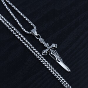 Naszyjnik srebrny łańcuszek krzyż miecz 318 - miniatura 8