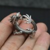 Pierścień obrączka sygnet smok regulowany vintage srebrny metalowy r.uni - miniatura 8