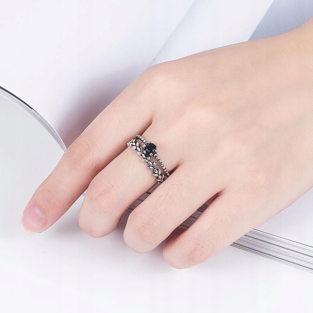 Srebrny damski pierścionek regulowany uniwersalny prezent czarna cyrkonia - obrazek 3