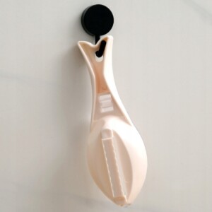 Skrobaczka do ryb z pojemnikiem na łuski ekspresowa wygodna obieraczka karp - miniatura 7