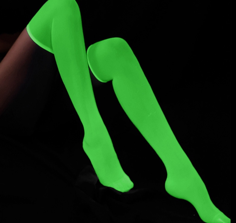 Pończochy świecące w ciemnośći zakolanówki samonośne damskie seksowne fluo - obrazek 12