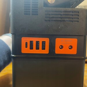 Duży pojemny powerbank ładowarka do 10 urządzeń na camping 78.000mah 300w - miniatura 10