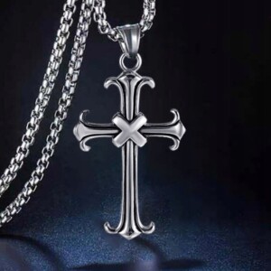 Naszyjnik srebrny stal łańcuszek krzyżyk x 319 - miniatura 3