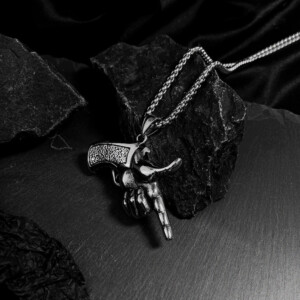 Naszyjnik srebrny łańcuszek broń ręka rewolwer 355 - miniatura 9