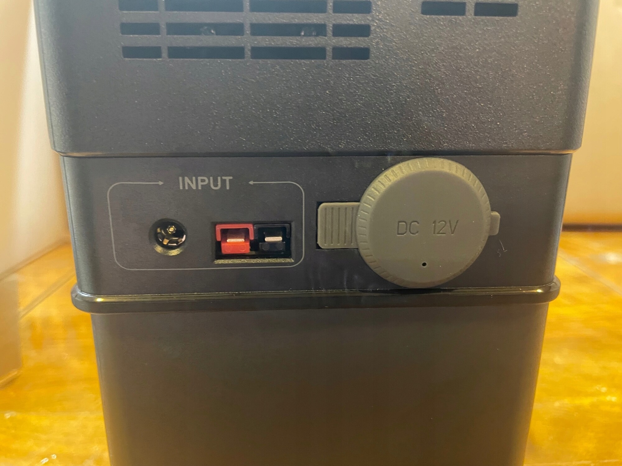 Duży pojemny powerbank ładowarka do 10 urządzeń na camping 78.000mah 300w - obrazek 12