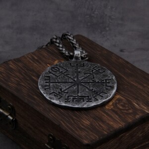 Naszyjnik kompas wikingów vegvísir nordycki 460 - miniatura 2