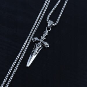 Naszyjnik srebrny łańcuszek krzyż miecz 318 - miniatura 9