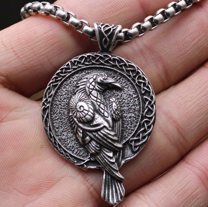 Naszyjnik wikingów kruk huginn i muninn nordic 135 - obrazek 4